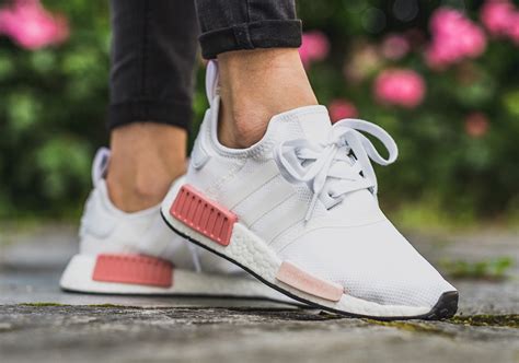 adidas original nmd r1 herren|adidas nmd r1 women's iridescent.